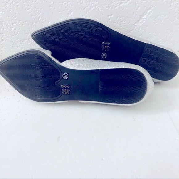NEW CL Laundry Platinum Heart Pointed Toe Shoes, Silver Size 6M New w/o Box - Picture 6 of 9